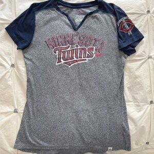 Minnesota Twins t-shirt.